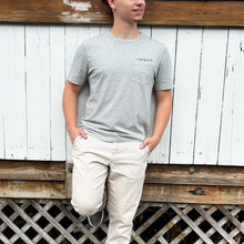 Faherty Sunwashed Regenerative Pocket Tee – heather grey